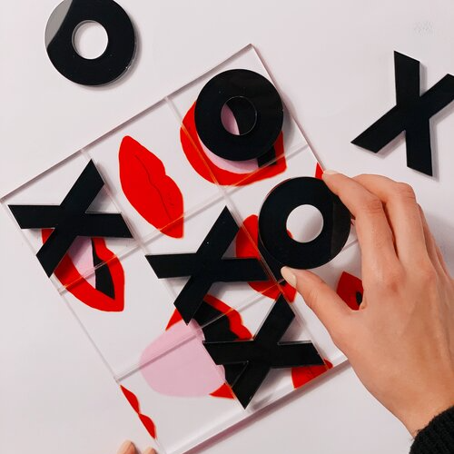 Acrylic Tic Tac Toe Red