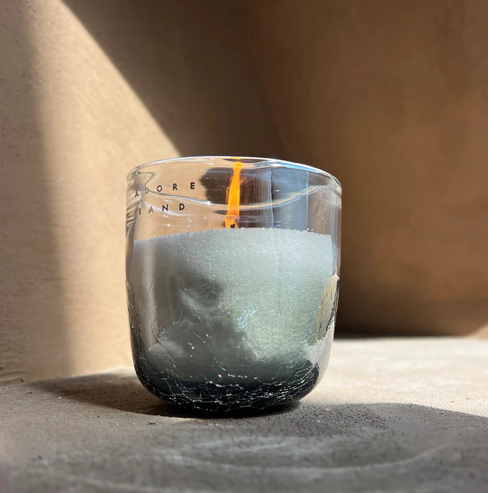 Midnight desert set - Small includes:
Handcrafted Midnight glass jar - size D10 cm H 10 cm
Premium Sand Candle 0.5 kg wax with 30 wicks