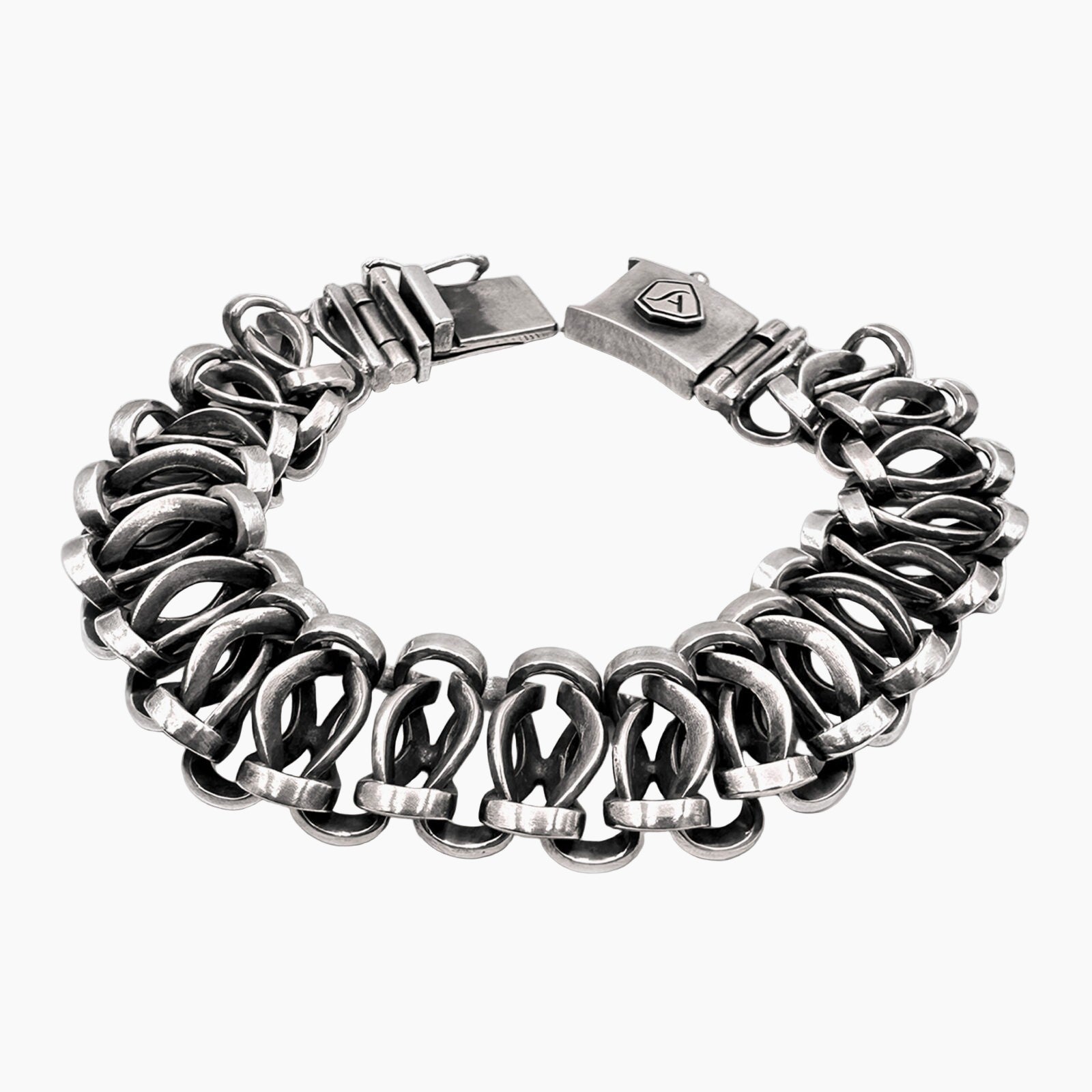 The Braided Chain Masterpiece