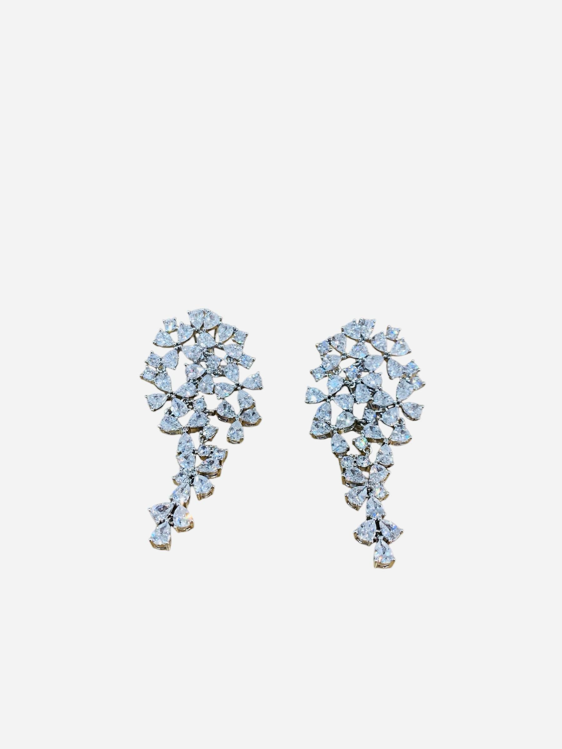 2EB656 Brass Earring