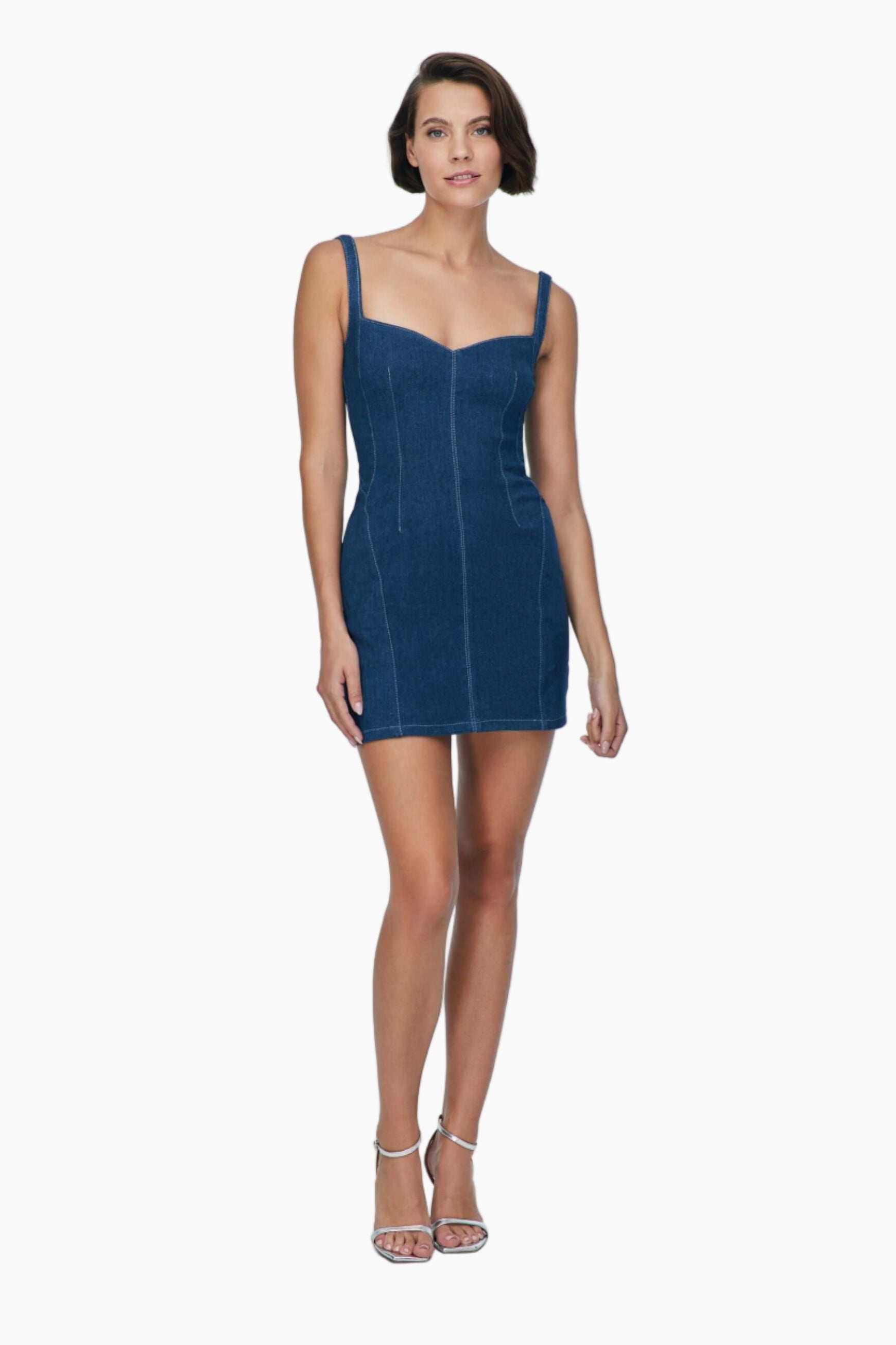 Woman wearing a blue strapless dress
