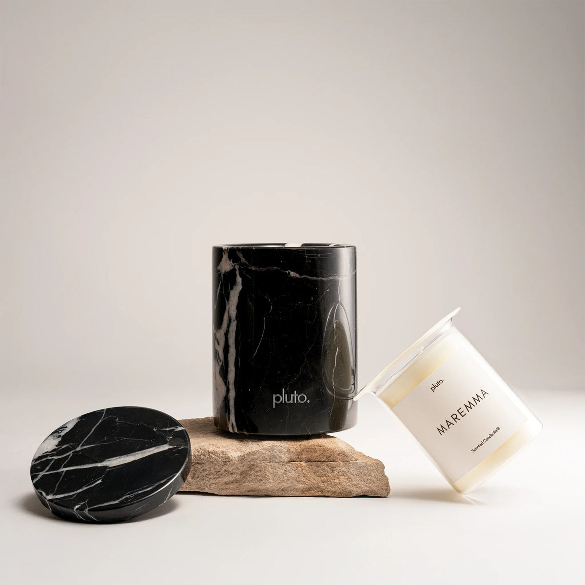 Black marbled candle with lid and white container