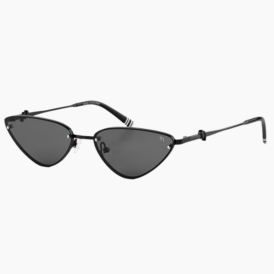 Hepburn - Noir 001
