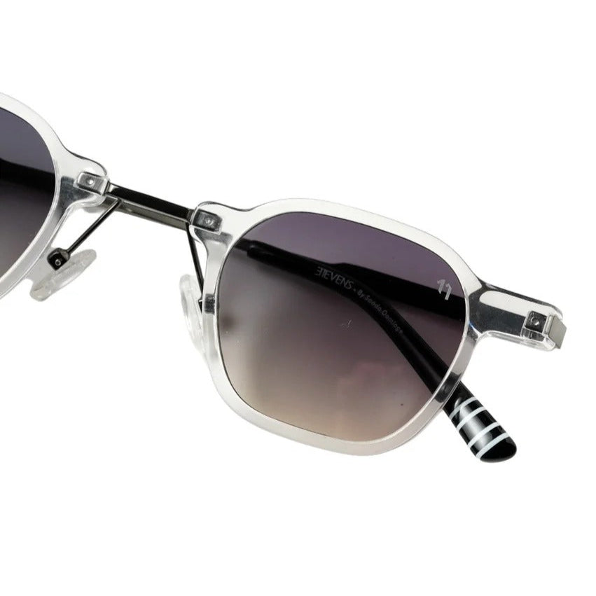 Sunglasses with metallic frame and gradient lenses