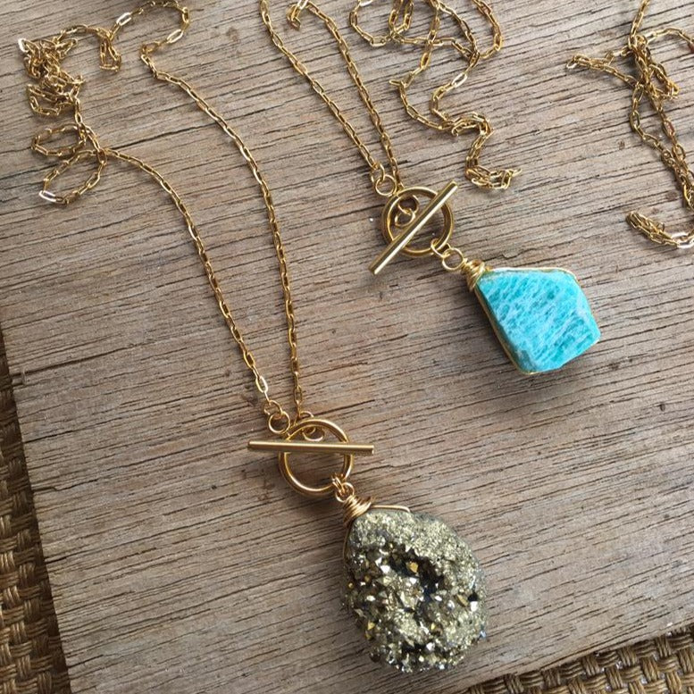 Stone necklace_fltrd_uae_1