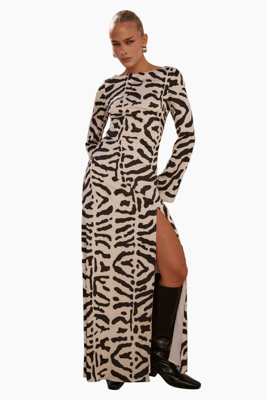 Montie Sleeved Maxi Dress