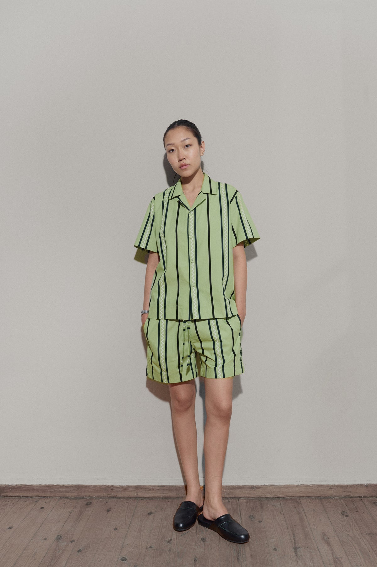 Wave stripe shorts - Laurel Green