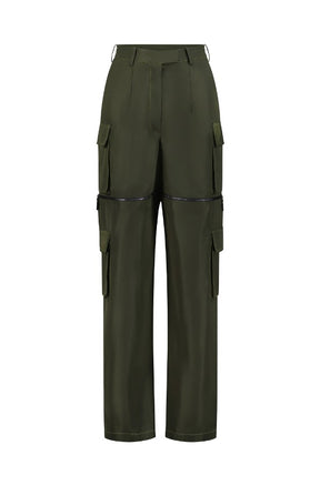 Pants With the Zipper Above Knee