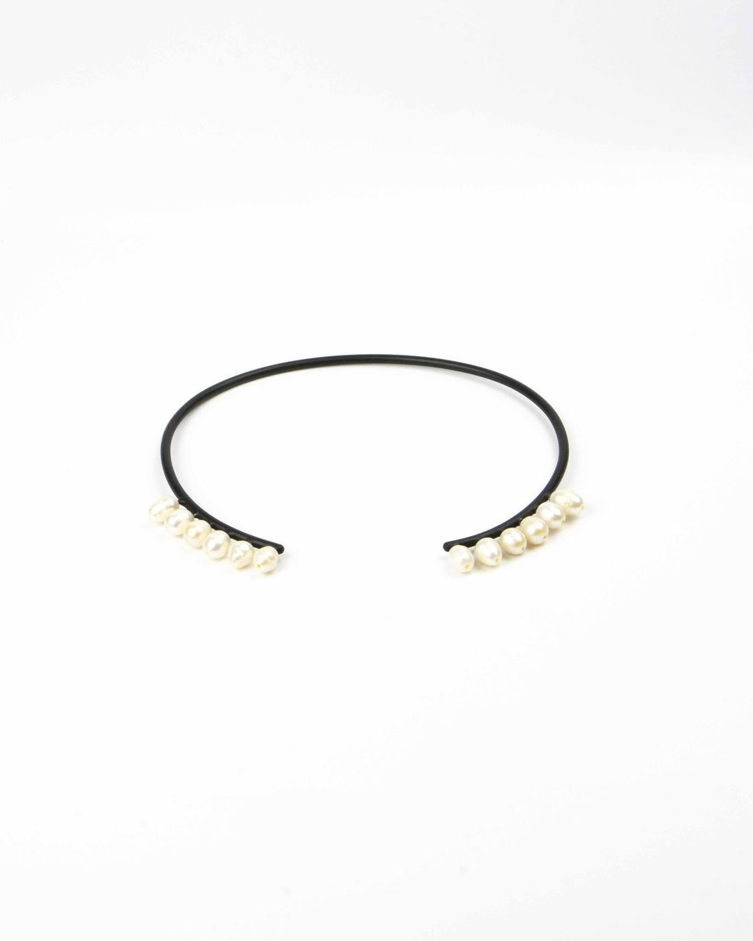 Radiant Choker with lines of pearls-FLTRD-UAE-6