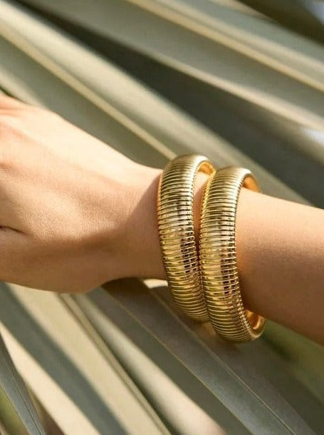 Statement Bracelet Gold