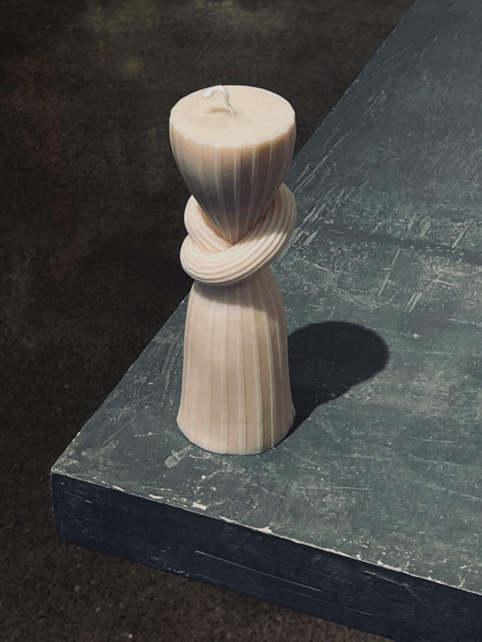 Pillar Knot L