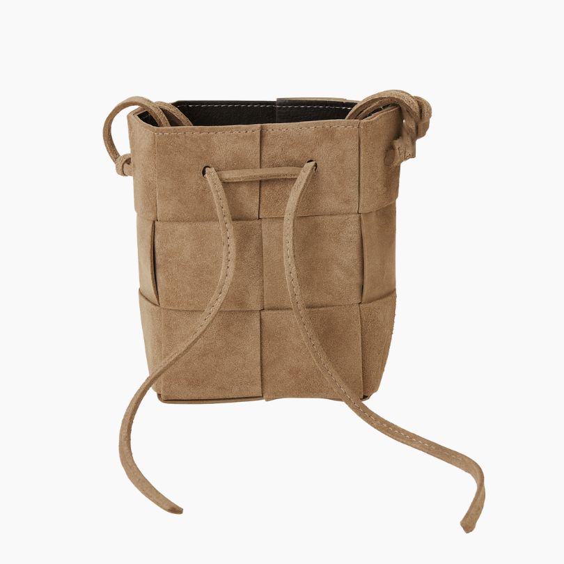 Brown woven bucket bag 