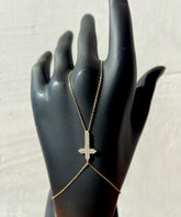 BB The cross