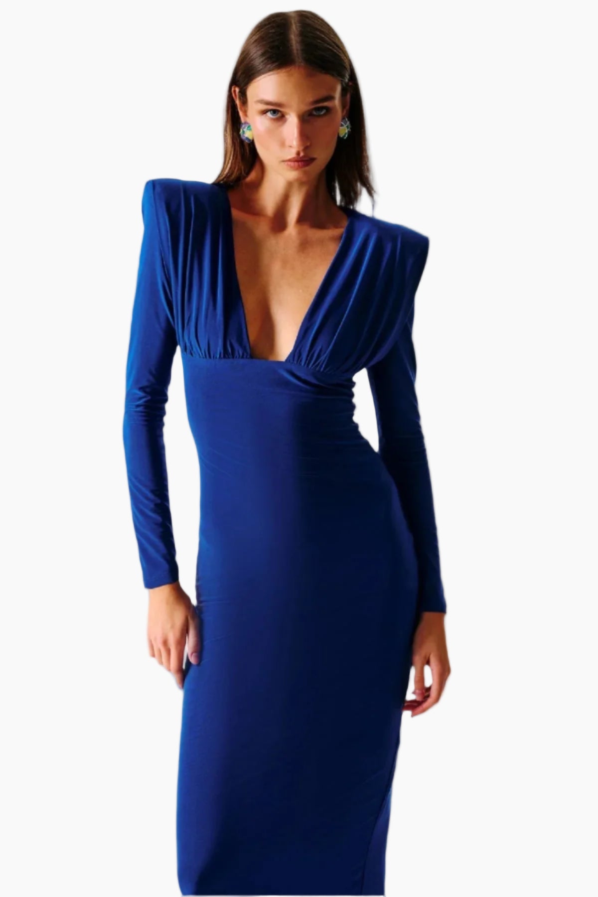 Woman wearing a blue dress with long sleeves 