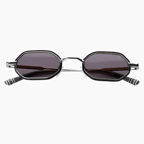 Sunglasses with a unique frame design with a striped arms 