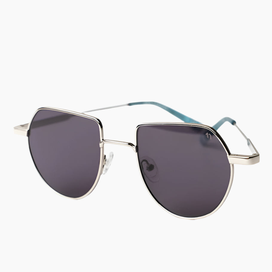 Sunglasses with blue striped arms on 