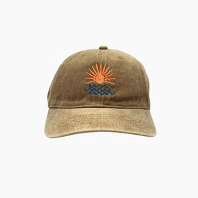 Brown cap with embroidered design 