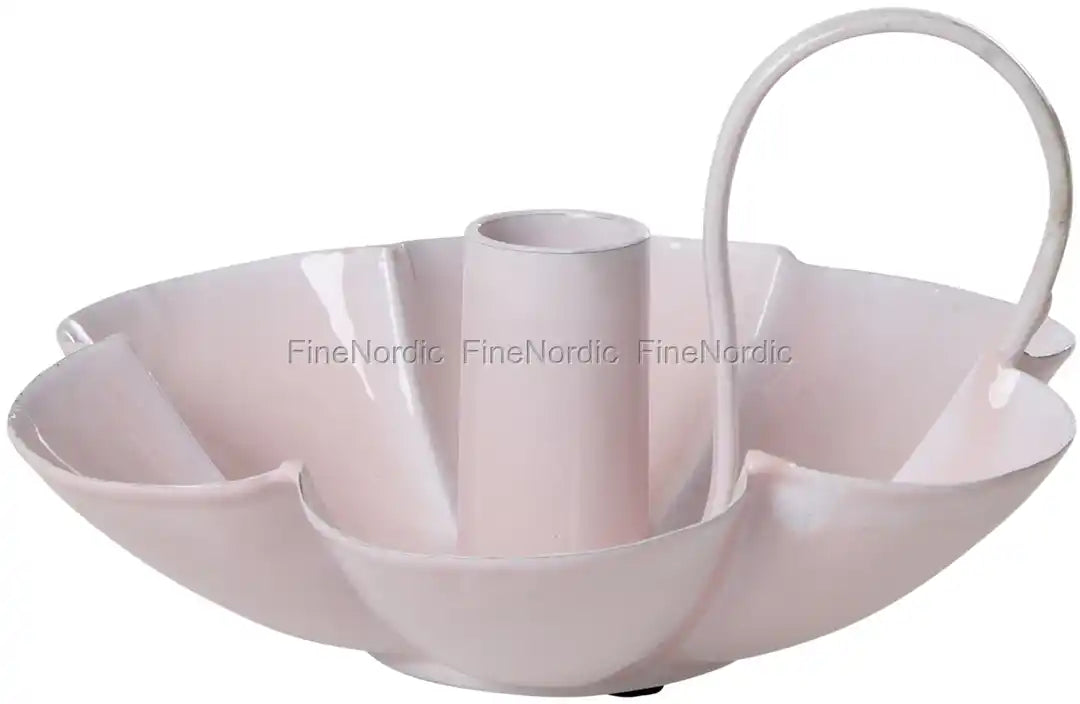 Metal Flower Shape Candle Holder in Soft Pink