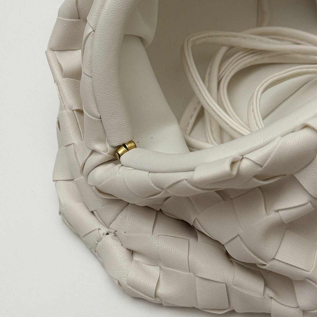 Vouxmini - Cloud White